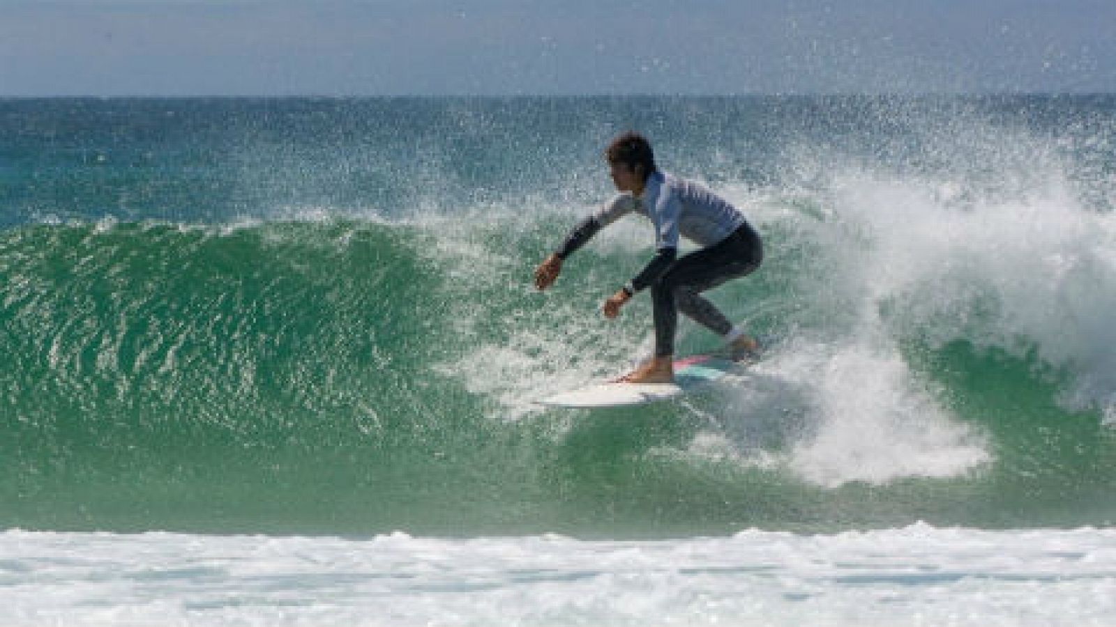 Marcelino Botn y Garazi Snchez, campeones de Espaa de surf