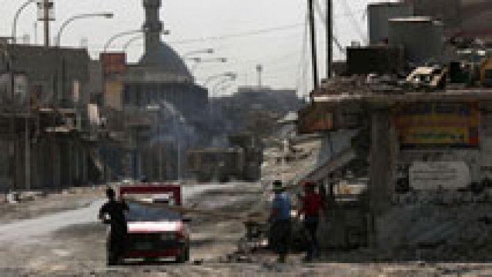 El Ejército iraquí patrulla la ciudad vieja de Mosul en busca de los últimos yihadistas del Daesh