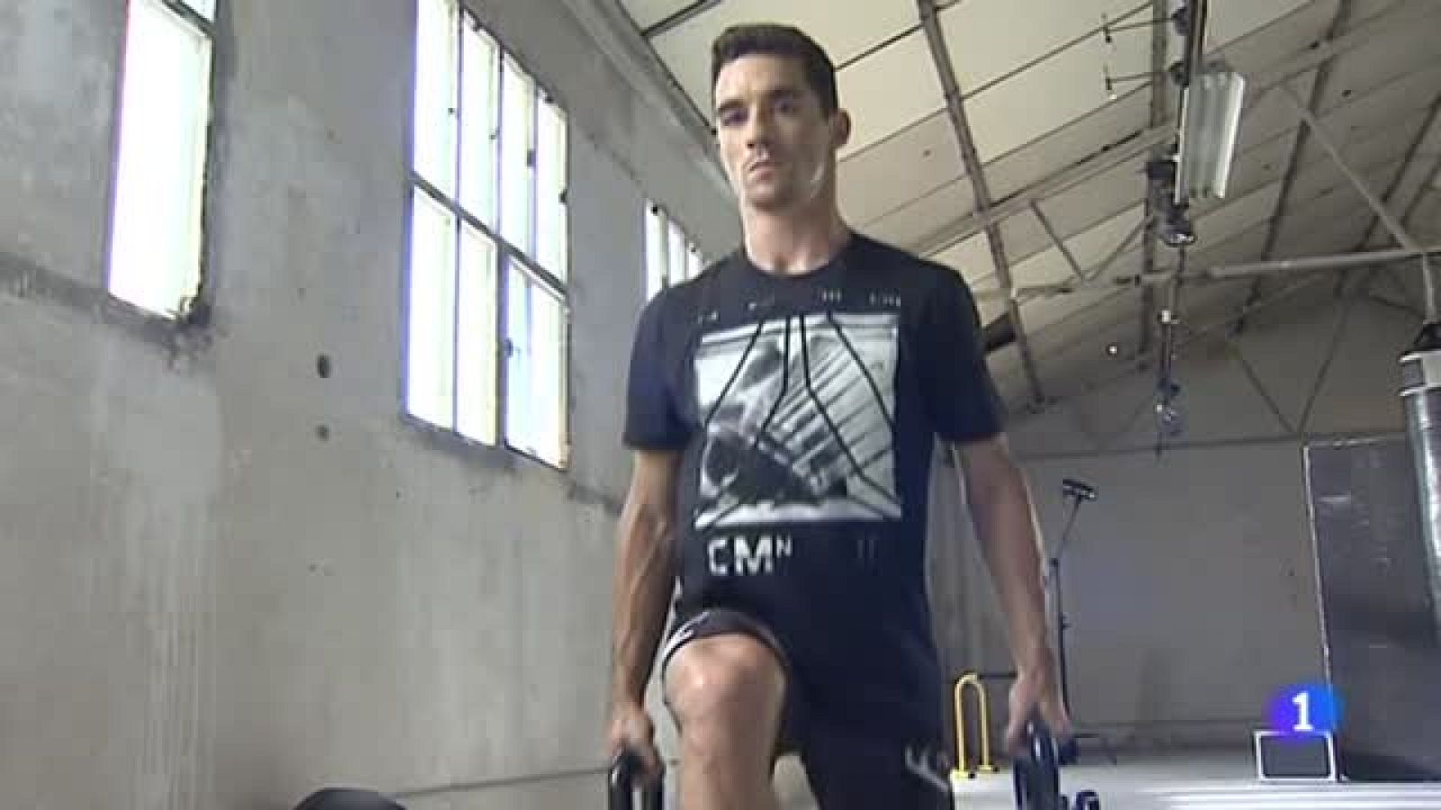 Telediario 1: Así entrena Javier Fernández fuera del hielo | RTVE Play