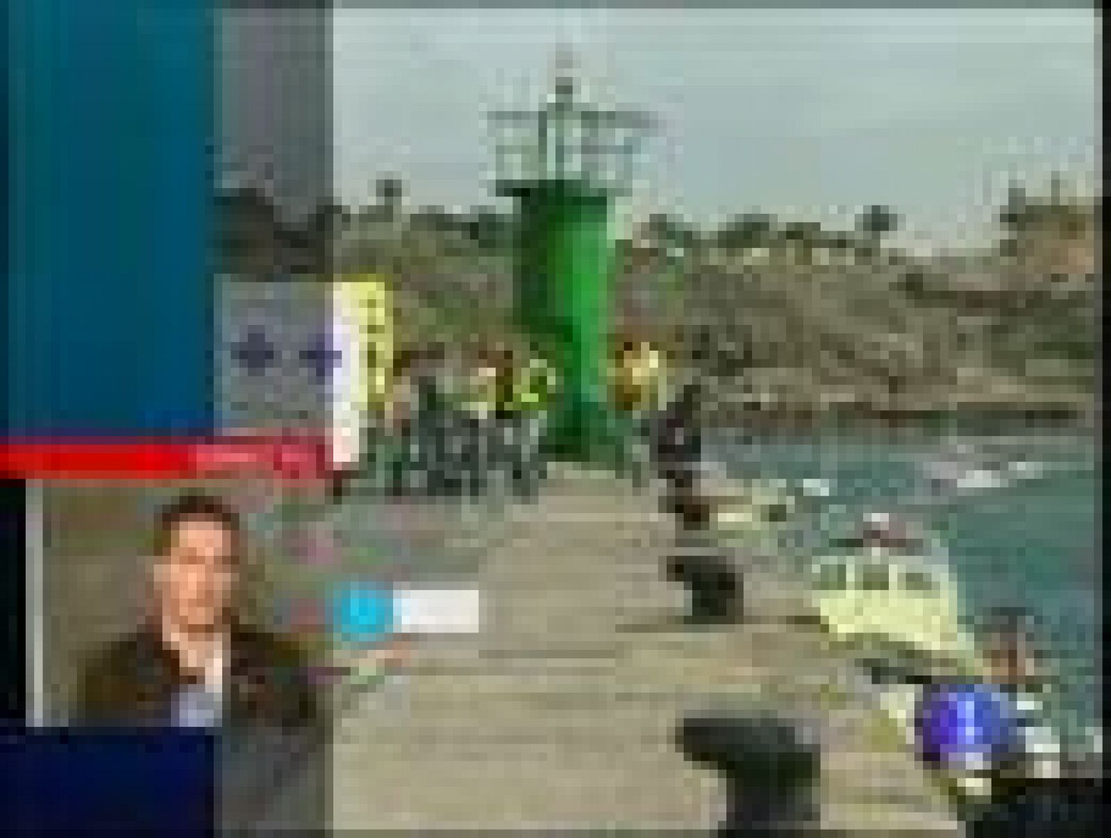 Las equipos de salvamento rescatan 21 cuerpos de los inmigrantes que naufragaron en la patera de Teguise | Ver