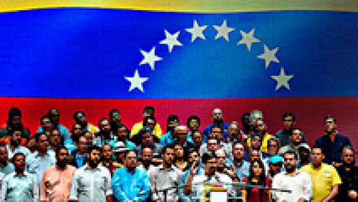 Telediario 1 - La oposición de Venezuela intensifica la presión y convoca una huelga de 24 horas en todo el país