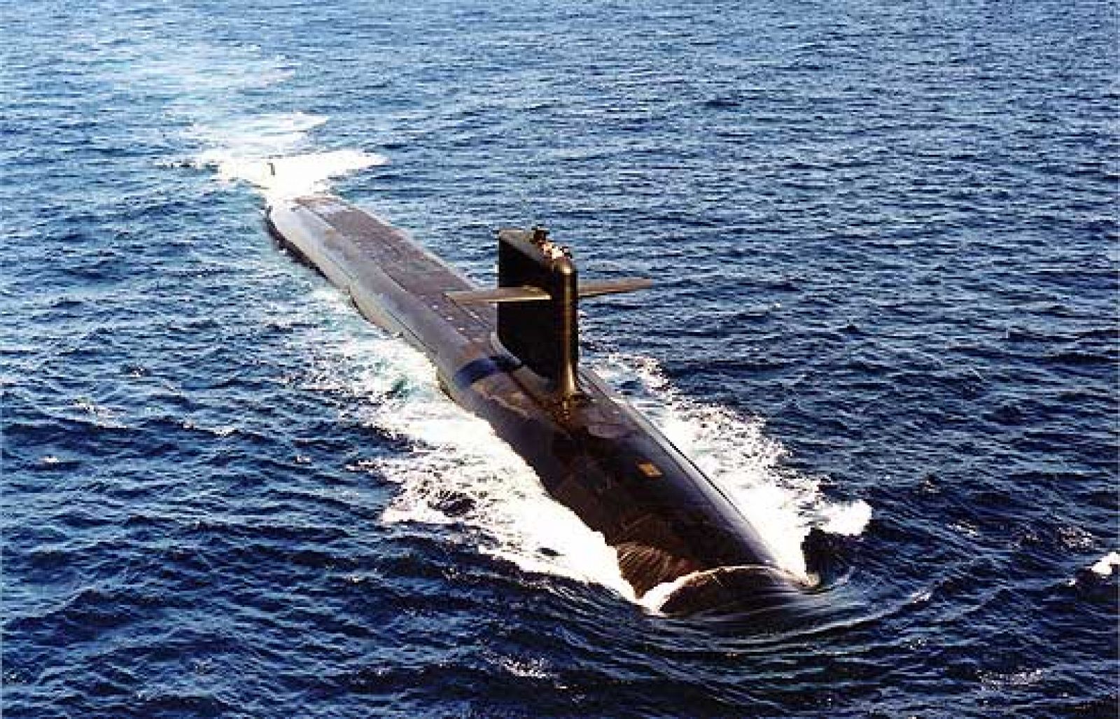 Un submarino británico y otro francés, ambos con misiles nucleares, colisionan en alta mar