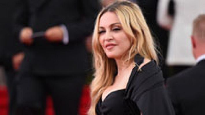 Telediario 1 - Madonna frena una subasta de objetos personales suyos que carecía de su consentimiento