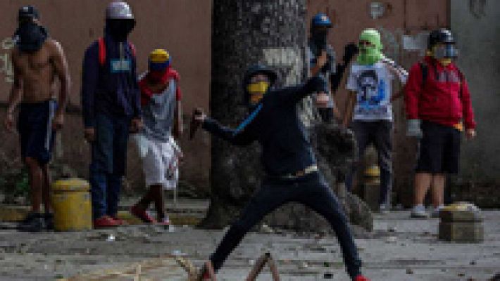 Dos muertos en la jornada de paro opositor en Venezuela