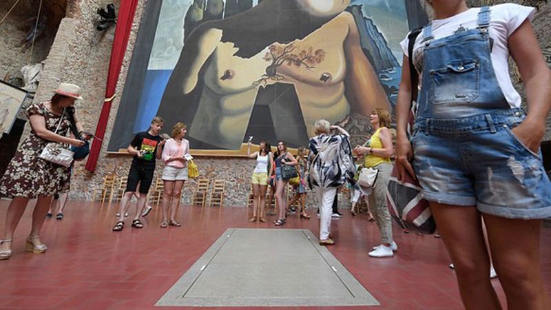 El Museo Dalí vuelve a la normalidad después de la exhumación de los restos del pintor