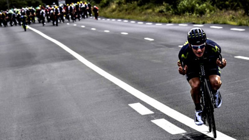 Los avances tecnolgicos nos permiten vivir cada ao ms de cerca la carrera ciclista.