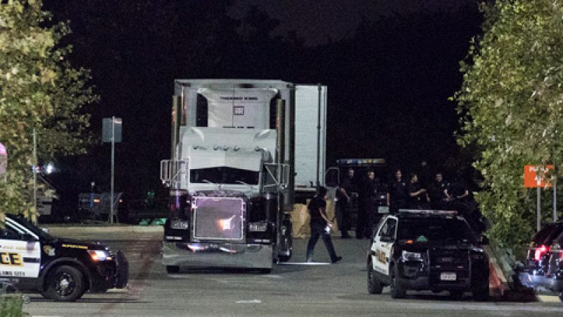 Mueren ocho personas dentro de un camión en Texas