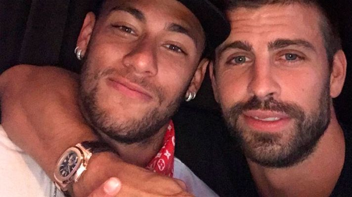 Telediario 1 - Piqué dice que Neymar "se queda"