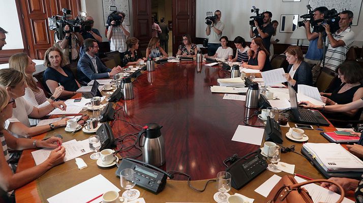 Telediario 1 - Aprobado por unanimidad el informe del pacto de Estado contra la violencia de género