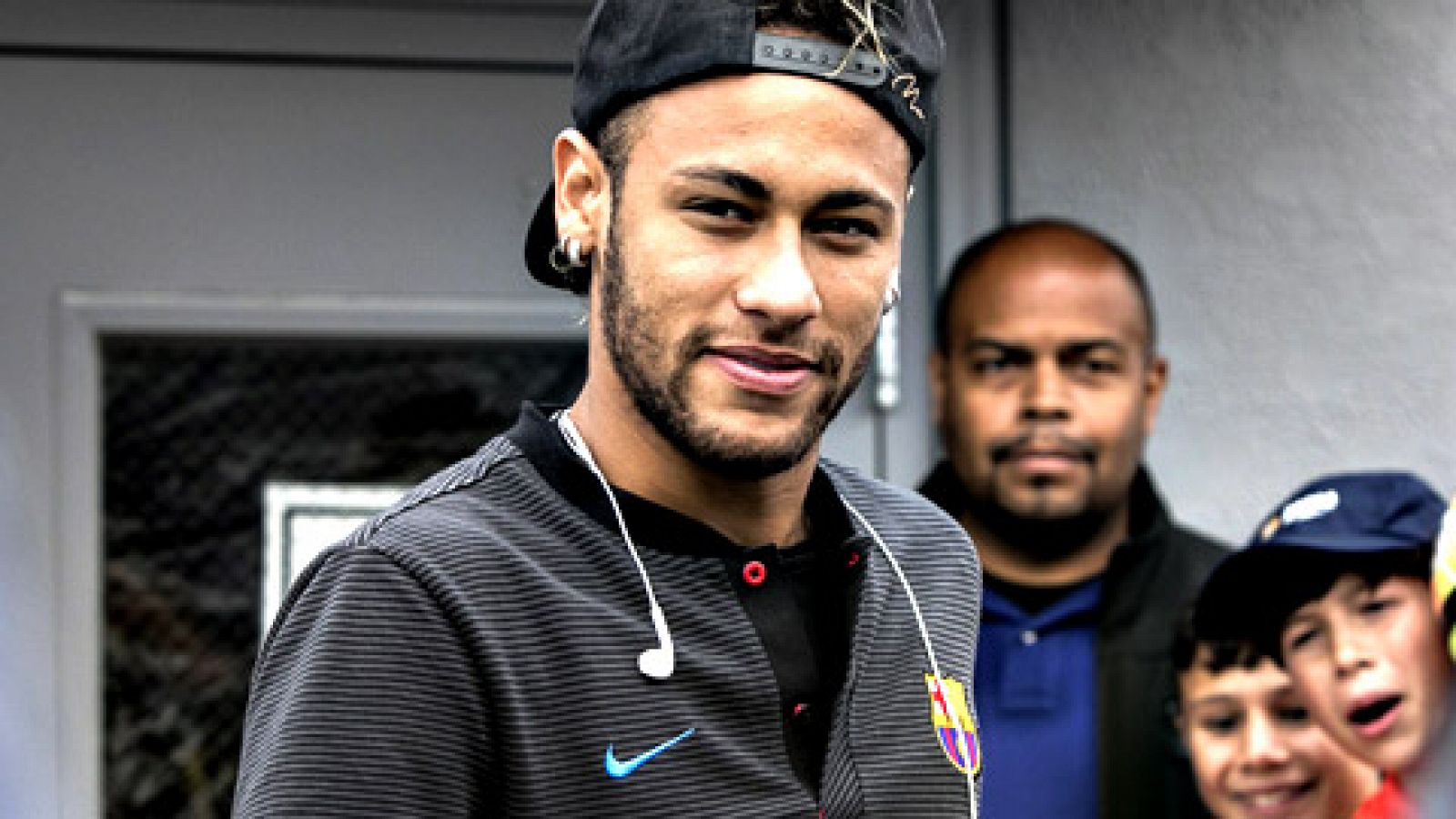 Telediario 1: El clan Neymar espera garantías del PSG sobre el juego limpio financiero | RTVE Play