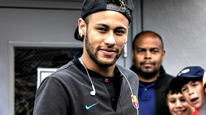 Telediario 1 - El clan Neymar espera garantías del PSG sobre el juego limpio financiero