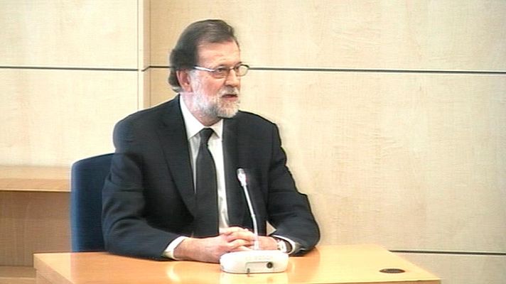  - Rajoy: "Son absolutamente falsos" los sobresueldos del partido