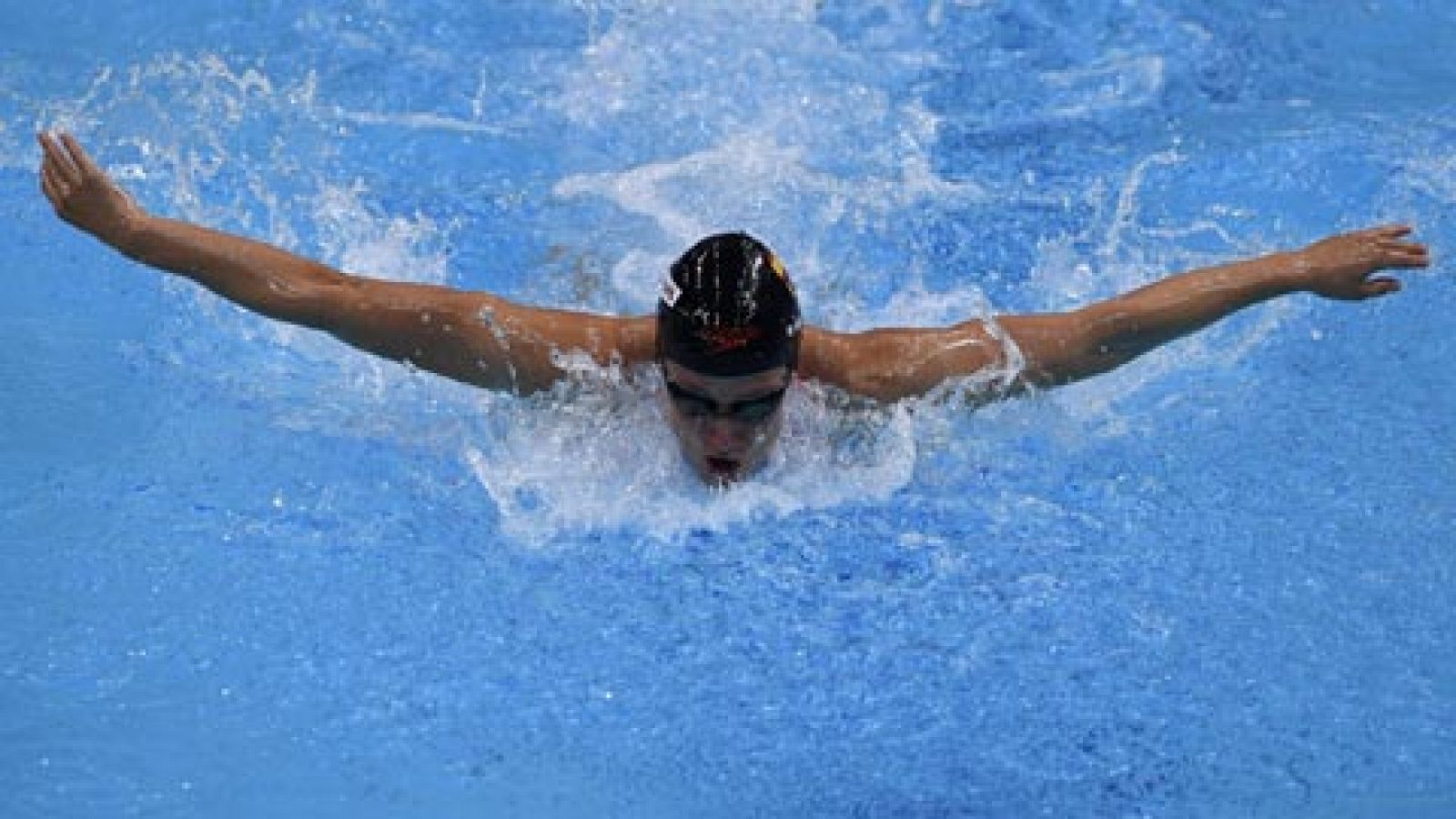 Mireia Belmonte se mete en la final del 200 mariposa con el tercer mejor tiempo