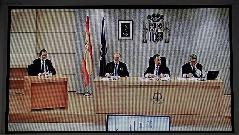 El rifirrafe entre el presidente del tribunal y la acusación protagoniza el interrogatorio a Mariano Rajoy   