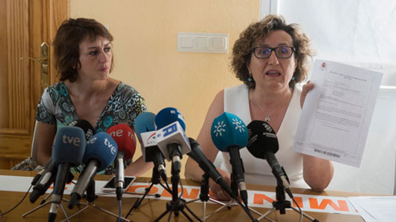Sin programa: La madre maltratada de Granada no entrega los niños a su padre y está en paradero desconocido | RTVE Play