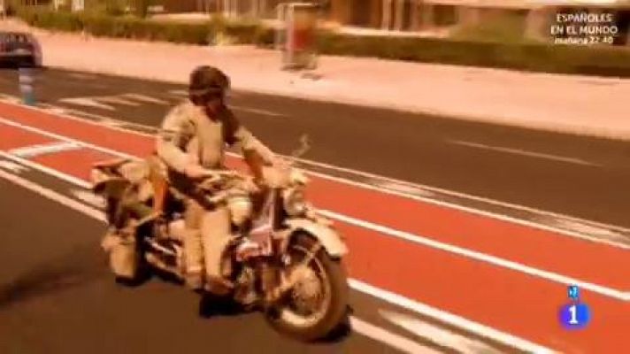 Comando Actualidad - Besos al raso - El desembarco de Benidorm