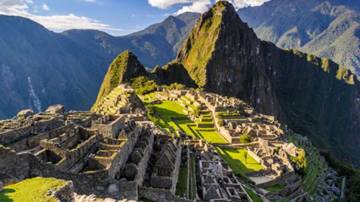  - Perú limitará las visitas diarias a Machu Picchu para frenar la afluencia de turistas