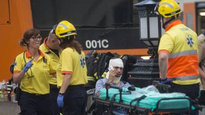 Un total de 54 heridos, uno grave, en un accidente de tren de Cercanías en Barcelona