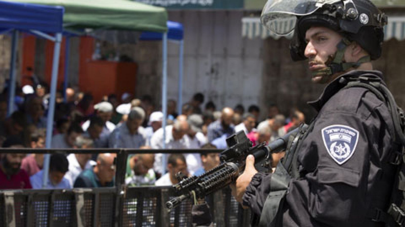Telediario 1: Primer viernes de oración en Jerusalén con gran seguridad en los accesos a las Mezquitas | RTVE Play