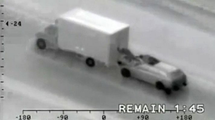 Telediario 1 - Detenida una banda de rumanos que robaba mercancía de camiones en marcha por el método del surfeo