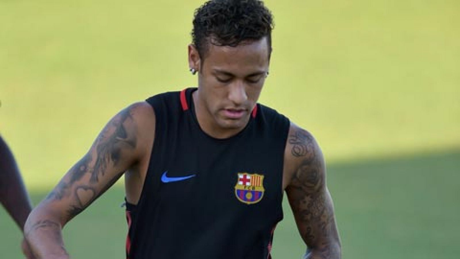 Telediario 1: Neymar llega a las manos con Semedo | RTVE Play