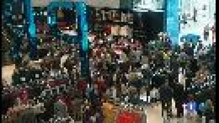 Informatiu Balear - Fi a la prohibició d'obrir centres comercials