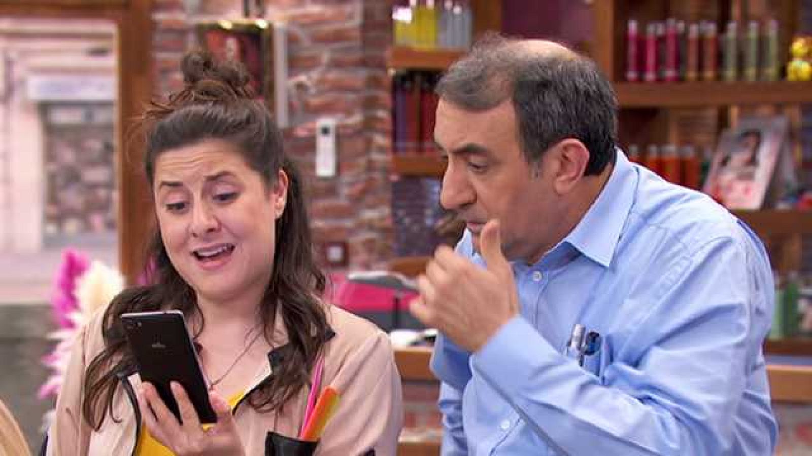 La Peluquería - Tienes un e-mail - ver ahora