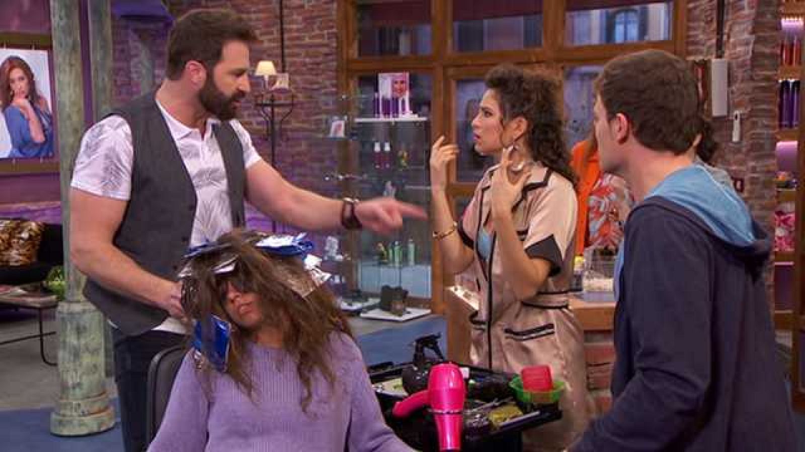 La Peluquería - Urgencias - ver ahora