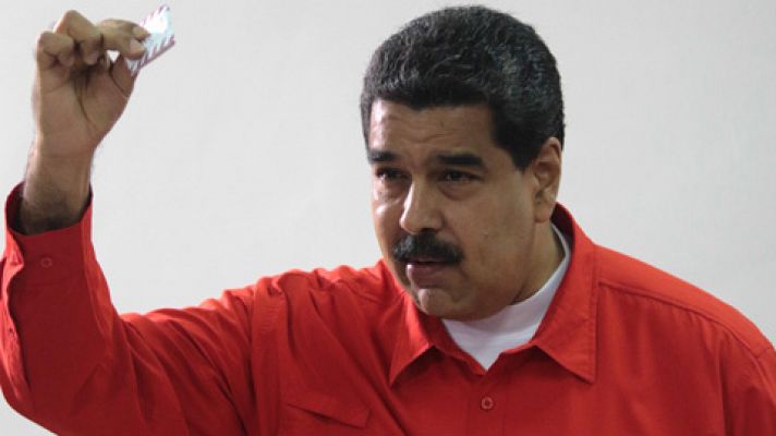 Nicolás Maduro vota para elegir a la Asamblea Nacional Constituyente