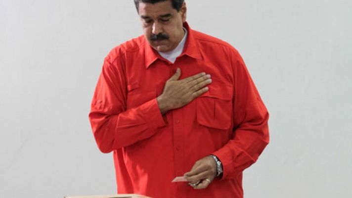 Maduro ha sido el primero en votar