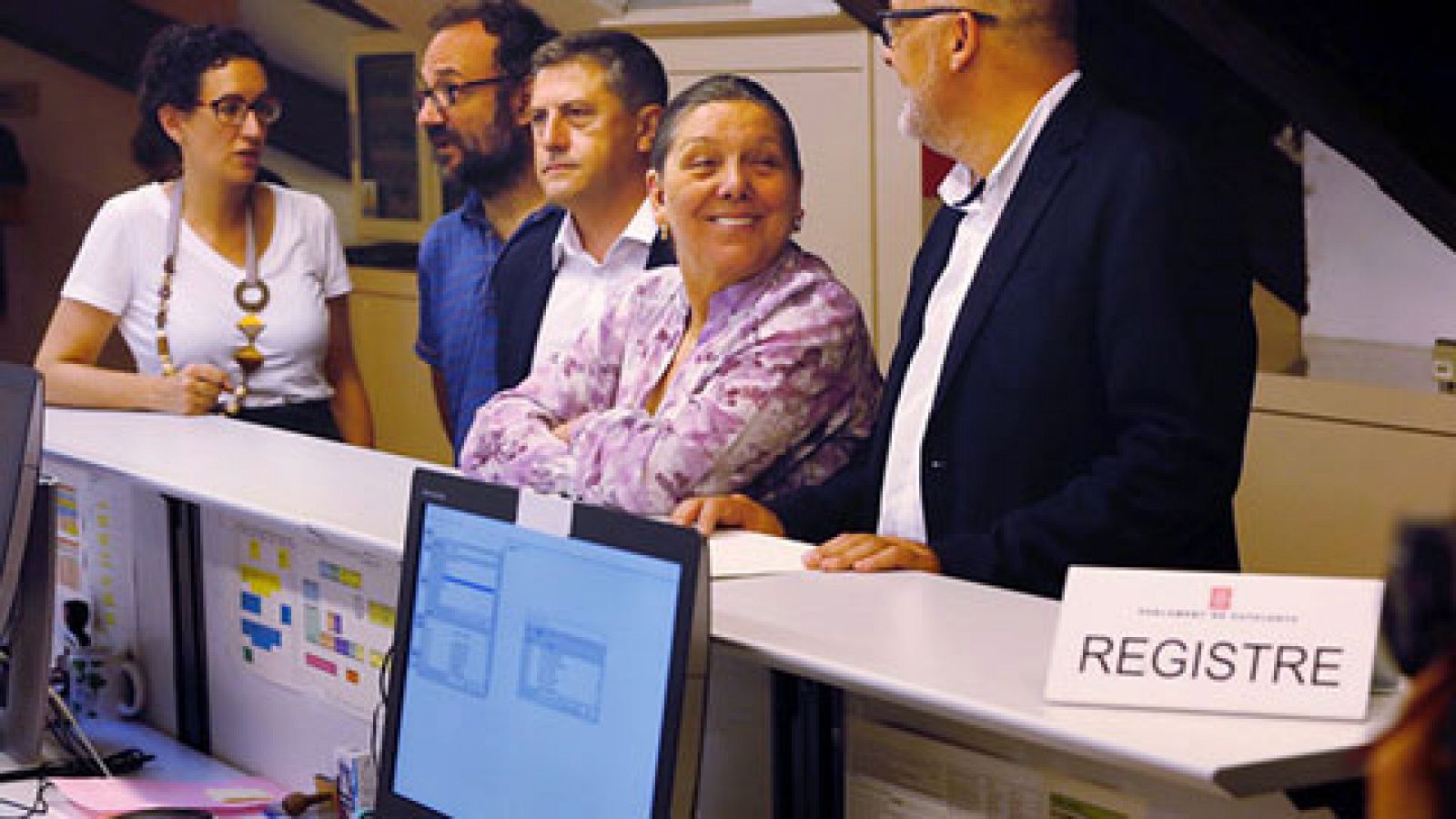 Telediario 1: Junts pel Sí y la CUP registran la proposición de ley con la que quieren llevar a cabo el referéndum del 1 de octubre | RTVE Play