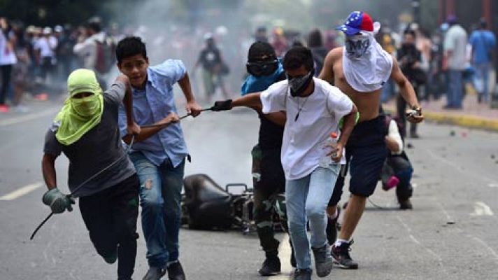 - La oposición de Venezuela reanuda las protestas contra el "fraude" de las elecciones constituyentes