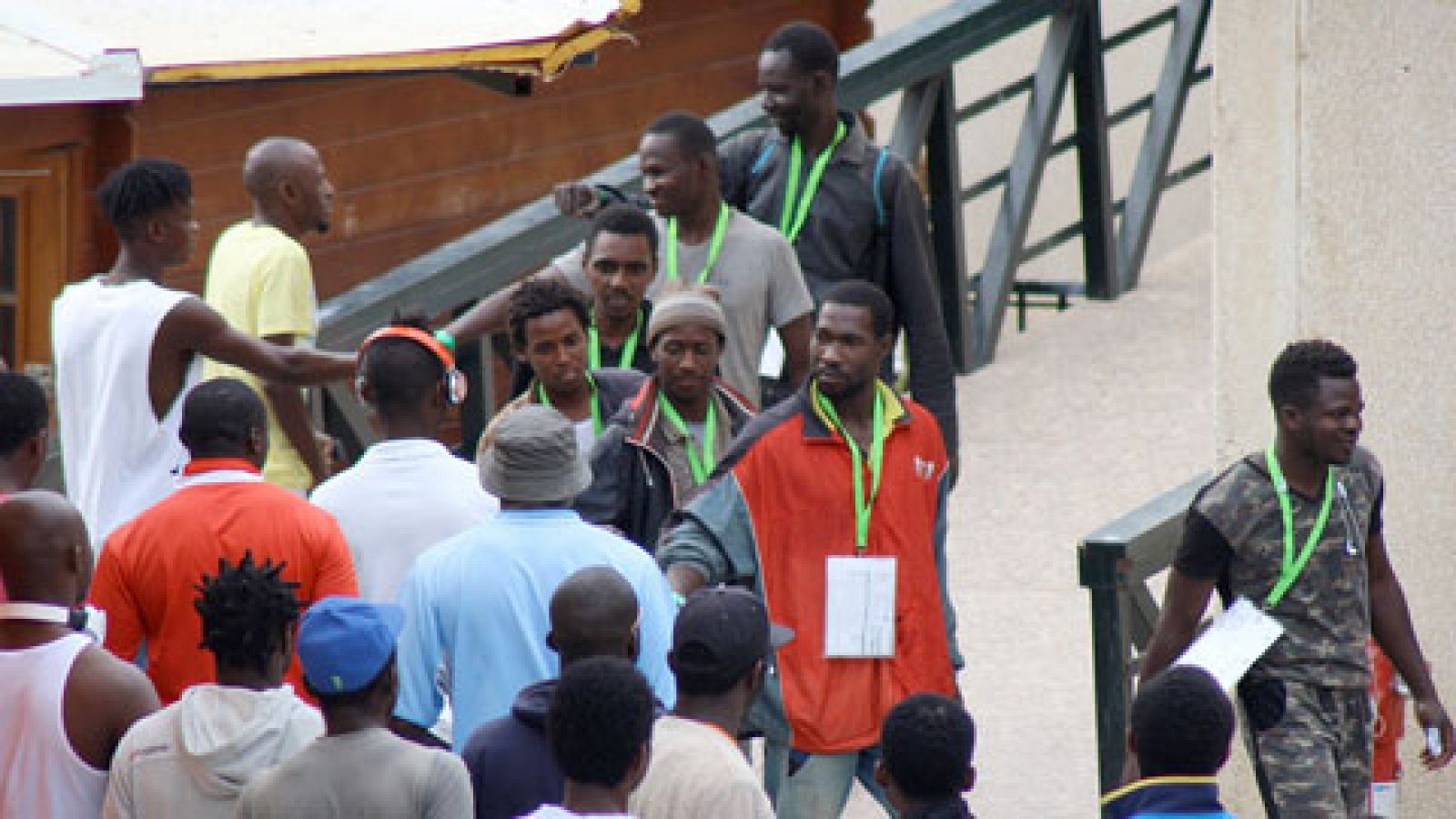 Al menos 67 inmigrantes irregulares logran saltar la valla de Ceuta
