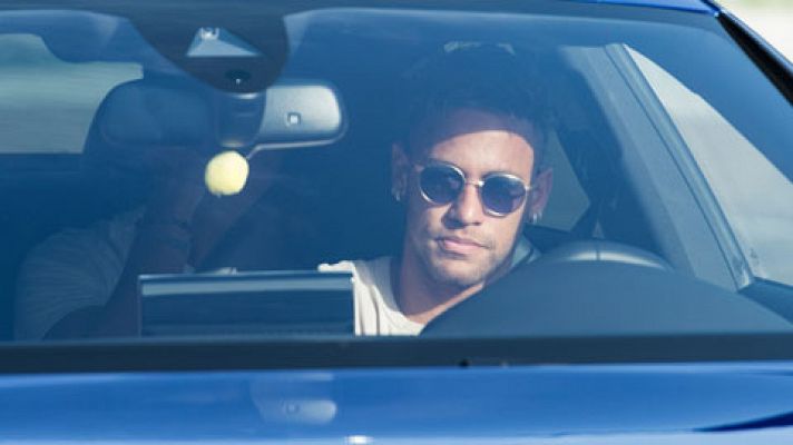 Telediario 1 - Neymar no entrena y se despide de sus compañeros
