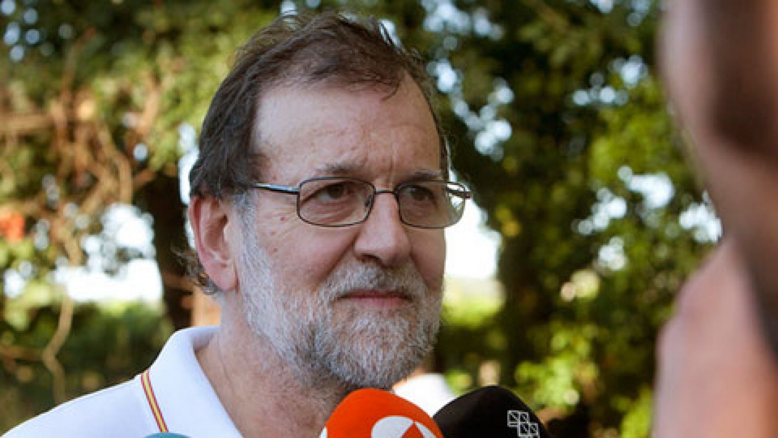 Telediario 1: Rajoy no descarta convocar un Consejo de Ministros extraordinario en agosto para frenar a la Generalitat | RTVE Play