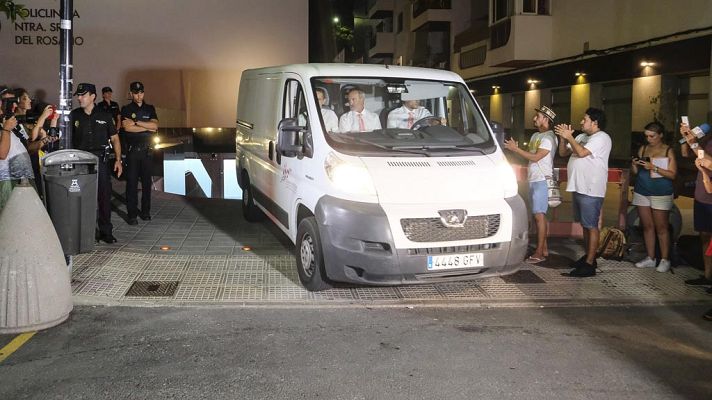 Informativo 24h - Los restos mortales de Ángel Nieto se encuentran en el tanatorio de Ibiza