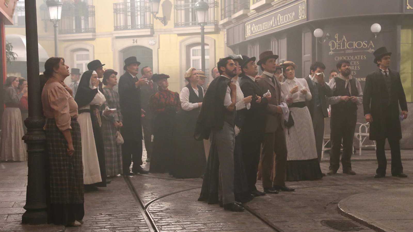 Acacis 38 - Un incendio pone en peligro la vida de los vecinos en los próximos capítulos