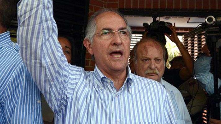 Informativo 24h - El opositor venezolano Antonio Ledezma sale de la cárcel y vuelve al arresto domiciliario