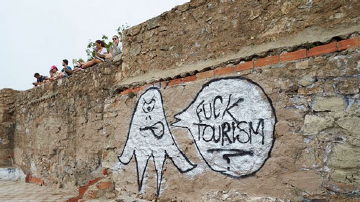 Telediario 1 - El grupo Endavant, perteneciente a la CUP, se suma a los ataques a intereses turísticos en Barcelona