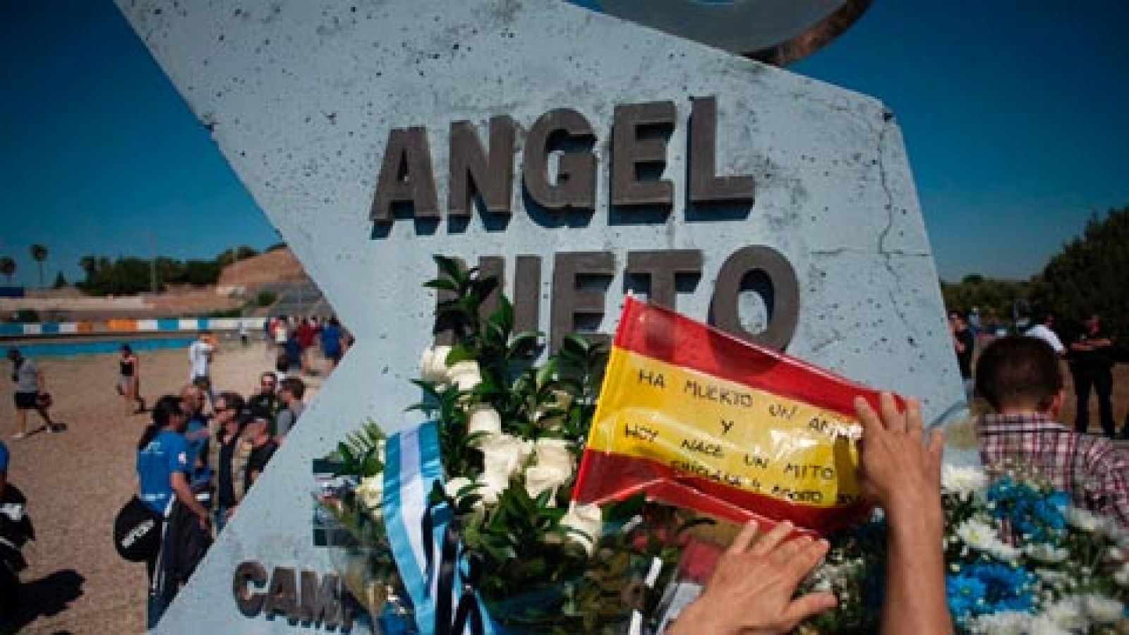 Varios homenajes recuerdan a Ángel Nieto