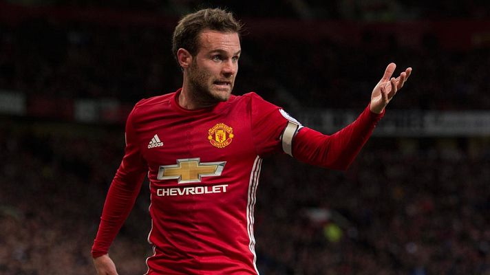 Telediario 1 - Juan Mata dona el 1% de su salario a una ONG