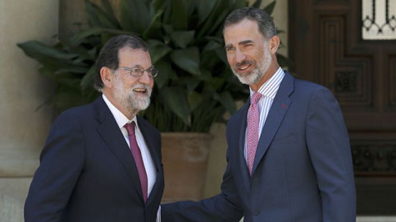 Rajoy asegura que la ley del referéndum es "una nueva patada al sistema democrático"