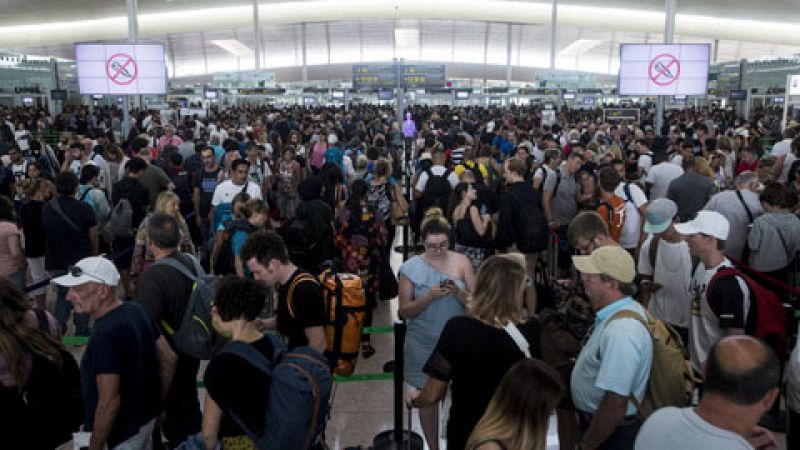 Termina la tercera jornada de paros en el aeropuerto del Prat sin acuerdo entre los trabajadores y Eulen