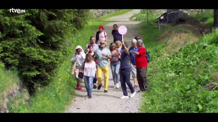 Hotel Romántico - Los cupidos organizan un paseo por la montaña