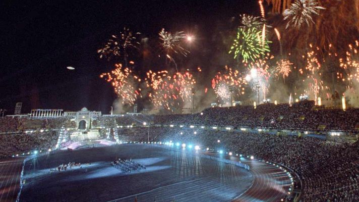 Telediario 1 - "Amigos para siempre", la casi accidentada clausura de Barcelona 92