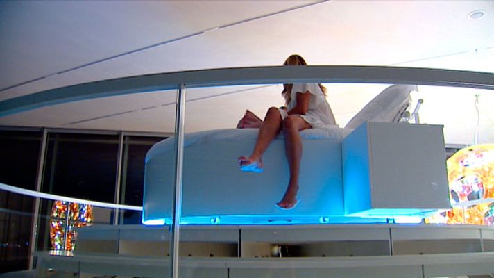 Telediario 1 - El Centro Botín de Santander comienza una iniciativa para que los clientes puedan dormir dentro del museo