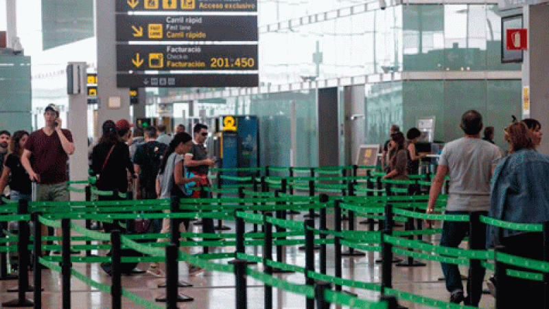 Los trabajadores de los controles de El Prat mantienen la huelga