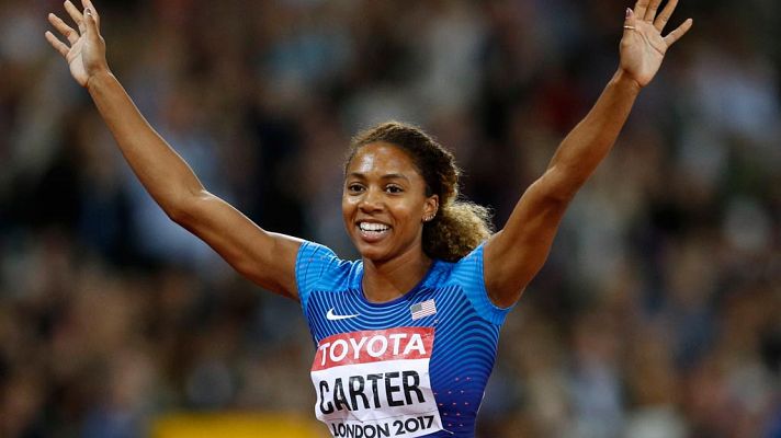 Atletismo - La exfutbolista Carter se corona en 400m vallas