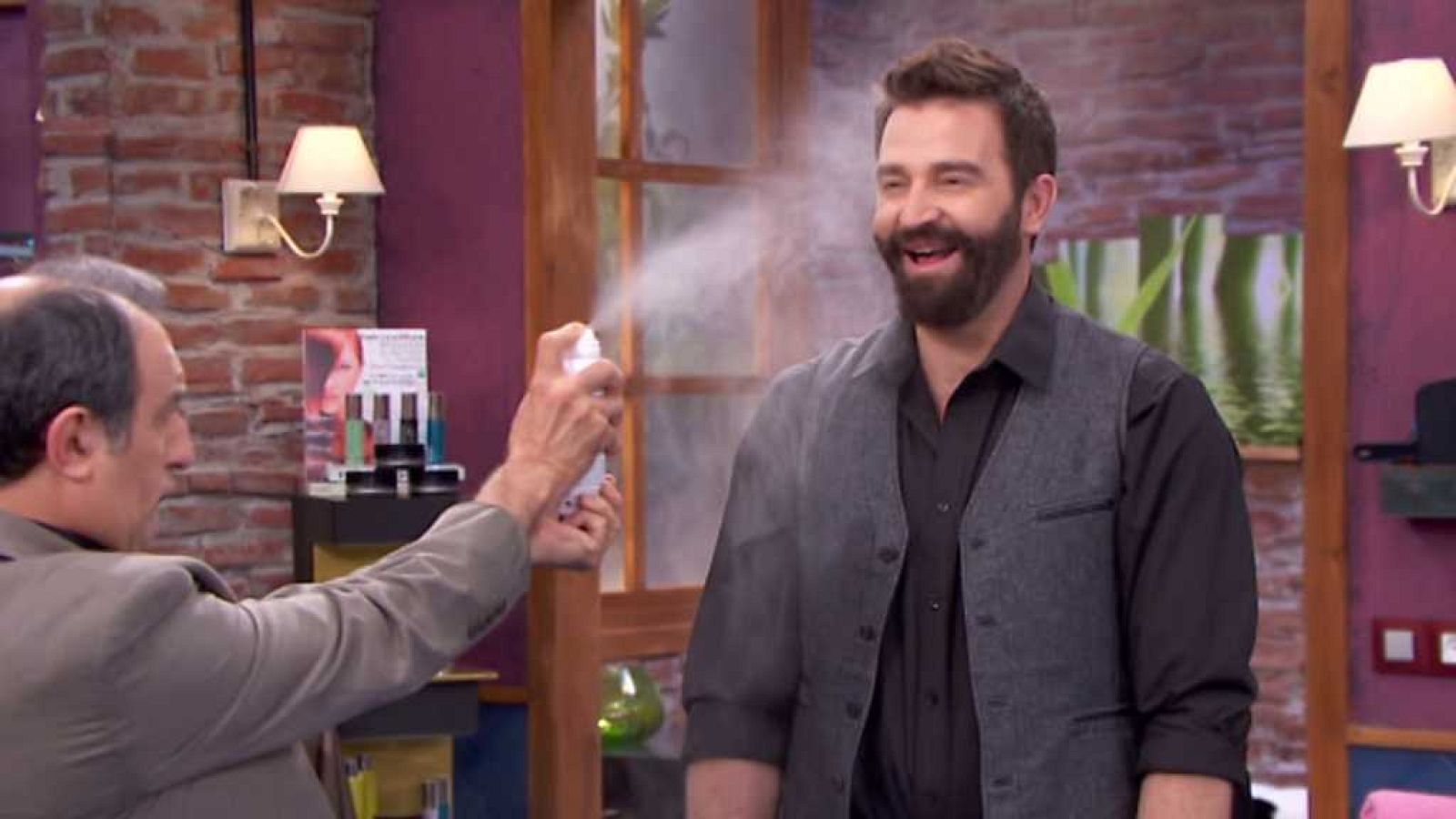 La Peluquería - Un Roco y un funeral - ver ahora