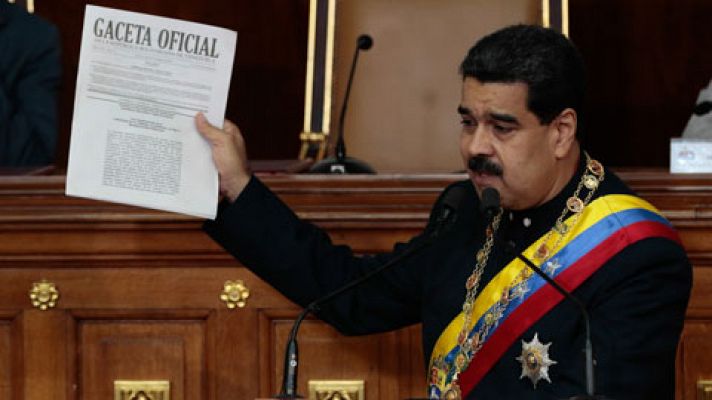 Telediario 1 - La Asamblea Constituyente ratifica a Maduro como presidente de Venezuela